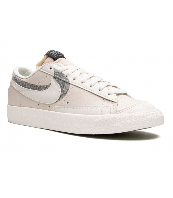 Nike Blazer Men Low sneakers