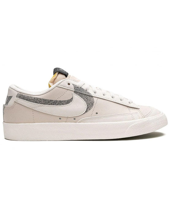 Nike Blazer Men Low sneakers