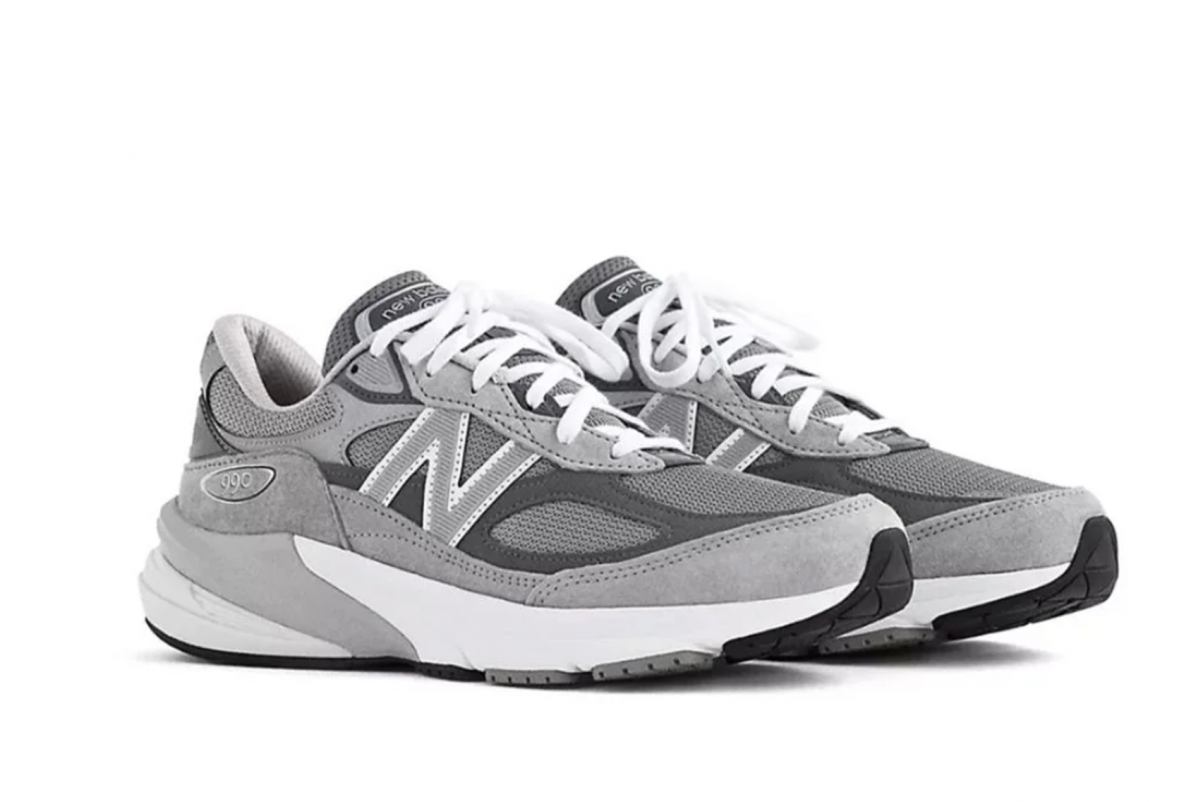 New Balance 990 Women  V6 low-top sneakers